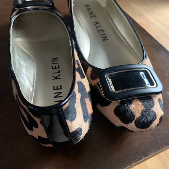 Anne Klein Flats - Picture 4 of 5
